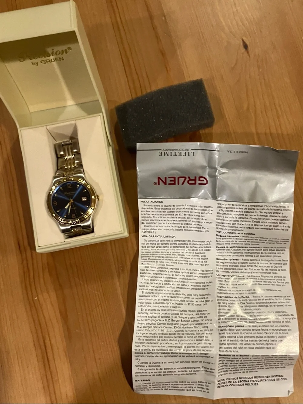 Vintage Gruen Quartz Men’s Two-Tone Blue Dial Model Watch Model GP5034. 7” EUC